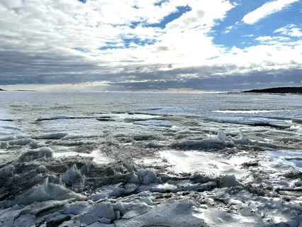 Antarctic Shoreline: Melting Sea Ice For Deep Sleep