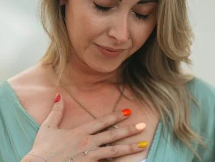 Anxiety SOS: Instant Grounding For Triggers & Trauma