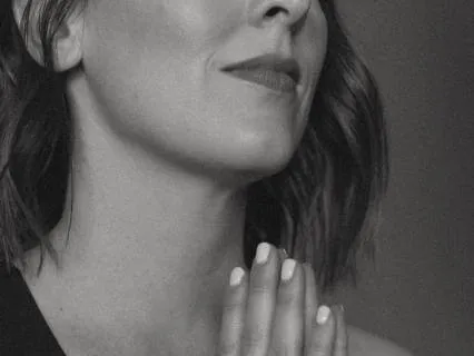 April Guided Neck And Shoulder Release