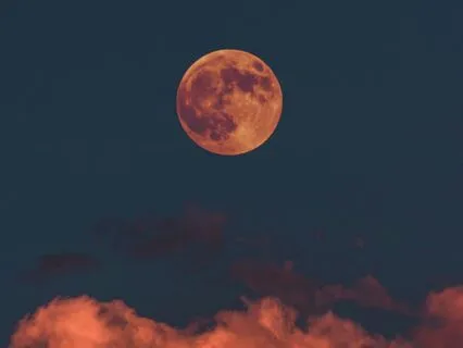 Connect With The Aquarius Full Moon - August 2025