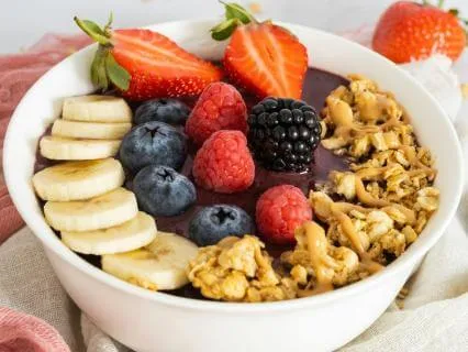 Arrive Before You Eat: A 2-Minute Pre-Meal Meditation