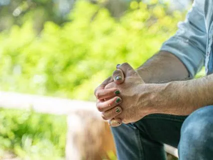 Arriving In The Body — A Somatic Grounding Meditation