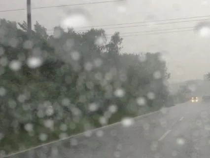 ASMR - Driving In The Rain - 8 Hours