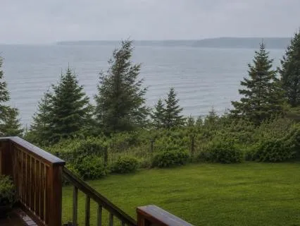 Atlantic Rain - Enjoy The Sounds Of Prince Edward Island