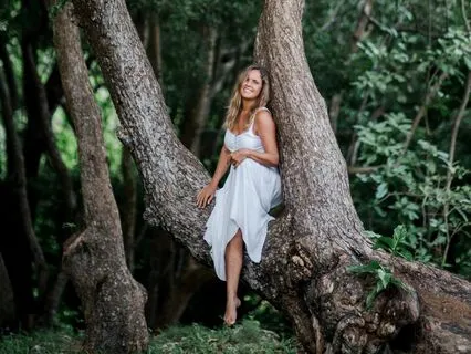 Avalon Priestess | Healing And Awakening