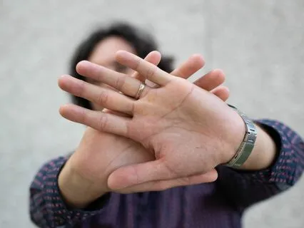 Avoiding Getting Hooked By Emotionally Immature Parent (4/7)