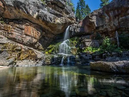 Awakening To Universal Abundance: Bedtime Affirmations