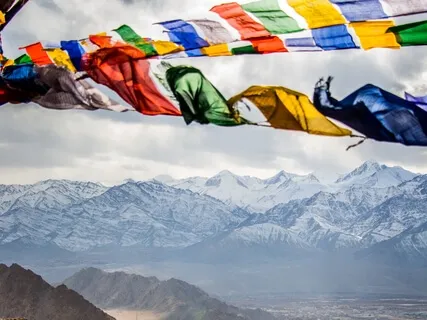 Banderas De Oración (Prayer Flags)