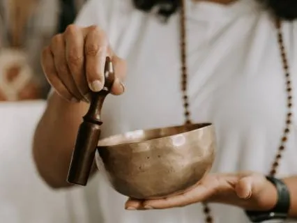 Baño de sonido para la quietud (Meditación Sonora)