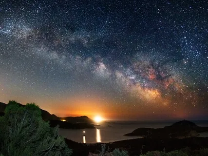 Bathe In Self-Love: An Evening Meditation