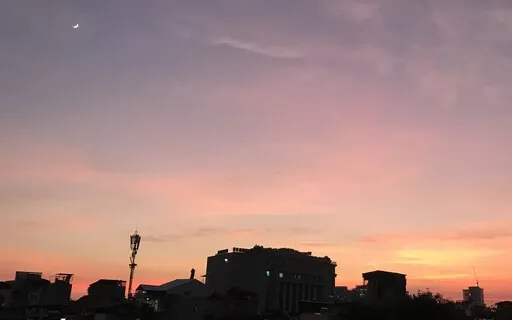 Be A Rainbow In Somebody's Cloud