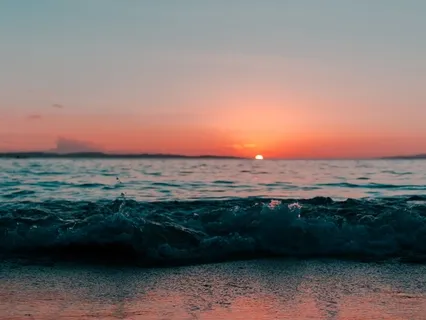 Beach Retreat - Calming Waves 