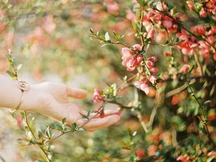 Beautiful Feminine Meditation