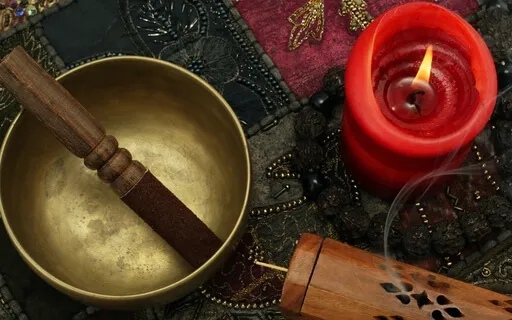 Beauty, Sing Bowls And Music To Heal The Sacral Chakra