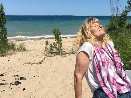 Become Present ... In This Moment Short Meditation