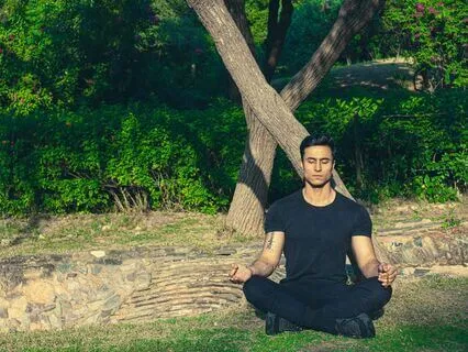 Become Silent & Enter The Present Moment