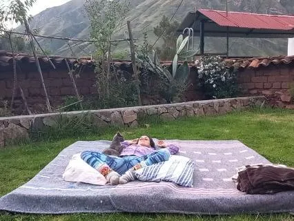 Bedtime Yin Yoga & Nidra | Unwind And Fall Asleep