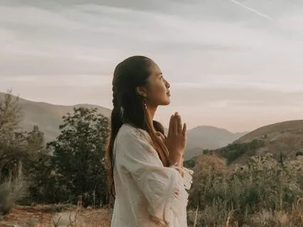 Being A Witness : Silent Meditation (15 Min)