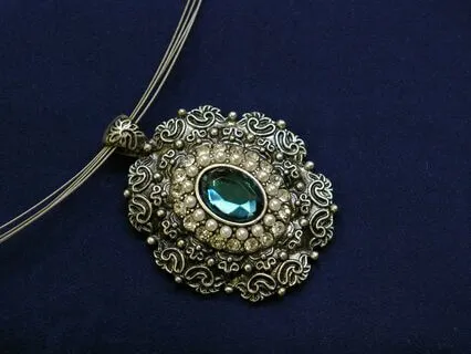 Bewitched Necklace: An Enchanted Sleep Story