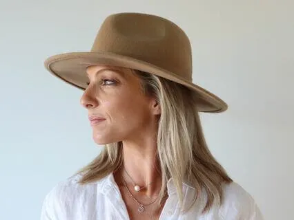 Beyond The Cage: A Guided Journey To Infinite Possibilities