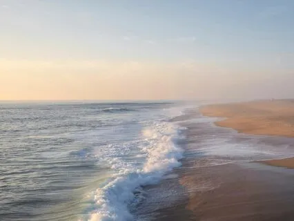 Beyond The Skies And The Ocean - Lyre