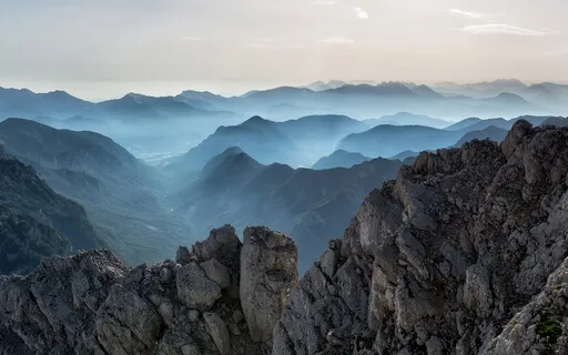 Body Scan Meditation, Heavy Guidance - 6 Minutes