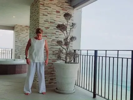 Boost Your Energy Naturally | 10-Minute Qigong For Vitality