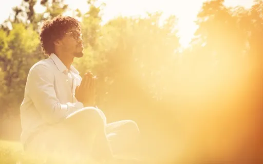 Box Breath Of Light For Restoration & Relaxation