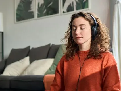 Breaking Trauma Bonds: Somatic Healing For Addictive Love