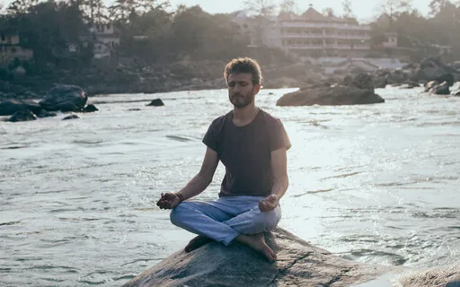 Breath Meditation To Dvādaśānta