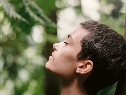 Breathe Away Anxious Thoughts 7-Minute Breath And Meditation