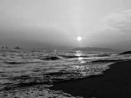 Breathing Through Guided Night Beach Visualisation