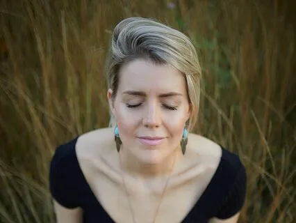 Breathwork To Feel Held By The Earth | 9 Minutes