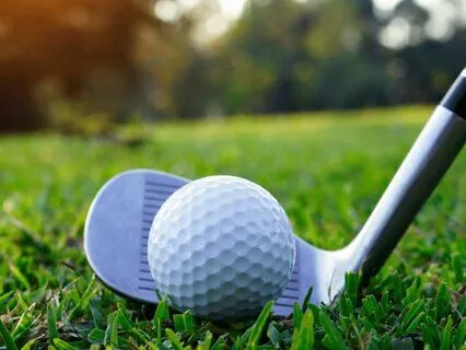 Bunker Shots: Golf Visualization Series