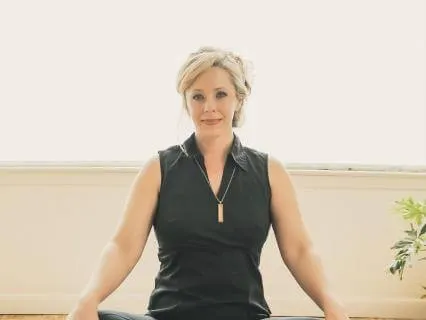 Calm A Worried Mind With Somatic & Nervous System Awareness