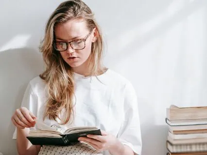 Calm Binaural Beats For Reading