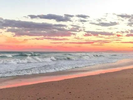 Calm Coastal Surf For Deep Sleep (8 Hours)