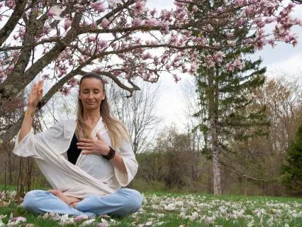 Calm Heart, Peaceful Mind: Movement, Breathwork, Meditation