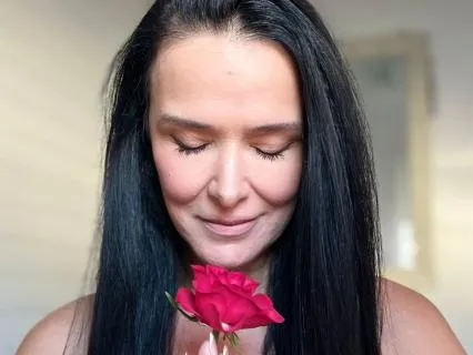 Calm Is Contagious: Empowering The Empath In Midlife