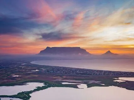 Calm Workflow: Ambient Tunes For Focus And Productivity