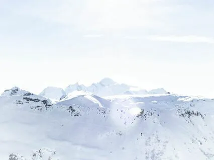 Calming Meditation To Experience Energy Flow Along The Spine