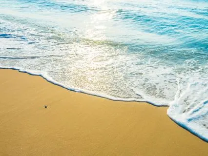 Calming Ocean Waves For Sleep [10 HOURS]