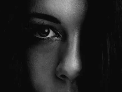 Can’t Sleep? 10-Minute Nighttime Affirmations For Women