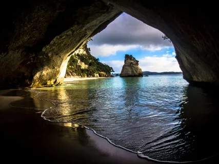 Cavern Shimmers, A Keyboard And Shakuhachi Improvisation