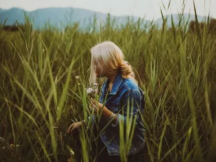 Celebrating Lammas: Journal Prompts & Tarot Card Spread