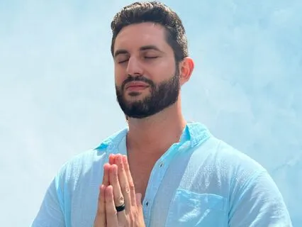 Chakra Balance 963 Hz (1 Hr)