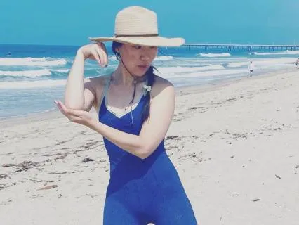 Chi Gong: Wu Ji Stance, Shaking, Tapping And Organ Cleansing