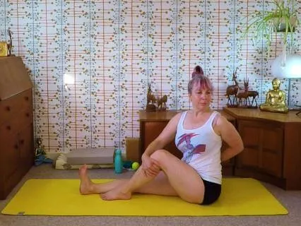 Chilled Yoga For Hot Days Full Hour Class