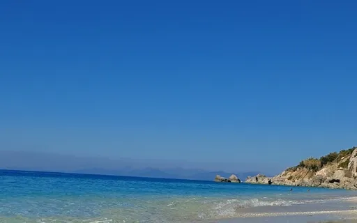 Chillout With This Piano Music As You Dive Into The Warm Sea