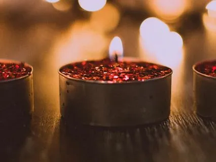 Christmas Gift ( piano and strings )